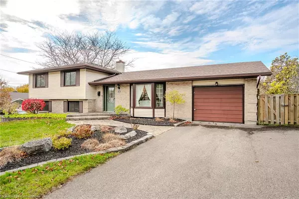 Guelph, ON N1H 7R1,2 Jodi Place