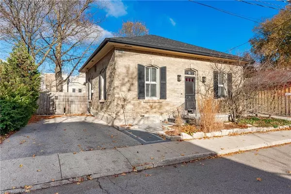 Guelph, ON N1H 1Z2,10 Kerr Street