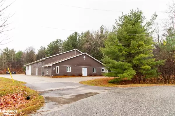 3 Gray Road, Bracebridge, ON P1L 1P8