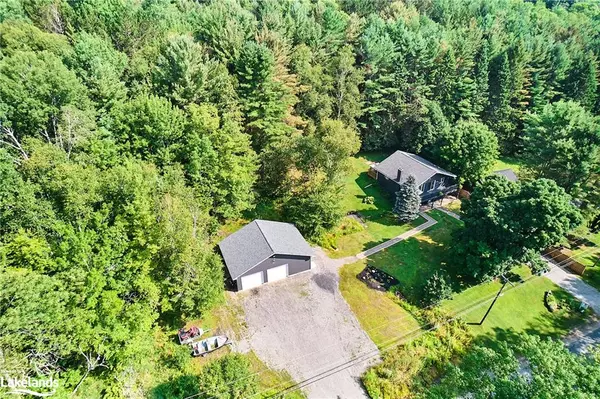 Lake Of Bays, ON P0A 1H0,1054 Charlie Thompson Road