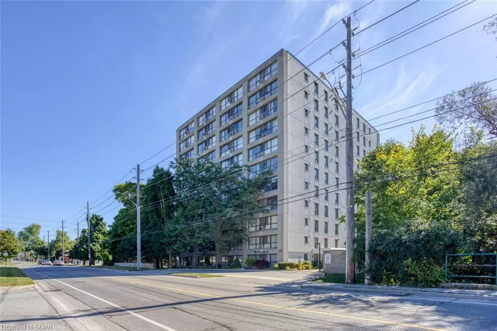 Guelph, ON N1H 7Y3,358 Waterloo Avenue #708