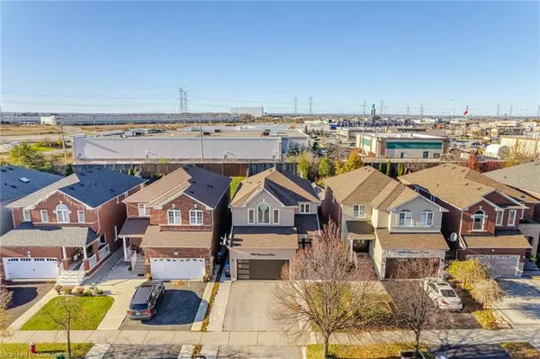 Mississauga, ON L5N 8J3,7565 Doverwood Drive