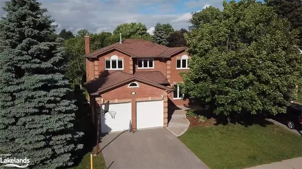 94 Lewis Drive, Orillia, ON L3V 7R8