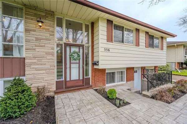 Waterloo, ON N2L 4V7,556 Sprucehill Avenue