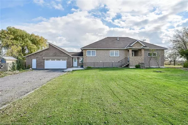 120 Second Road E, Stoney Creek, ON L8J 3J2