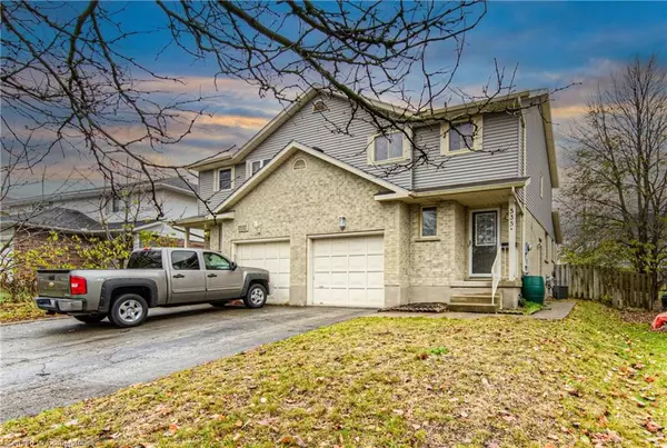 Waterloo, ON N2K 3P4,535B Barwick Crescent