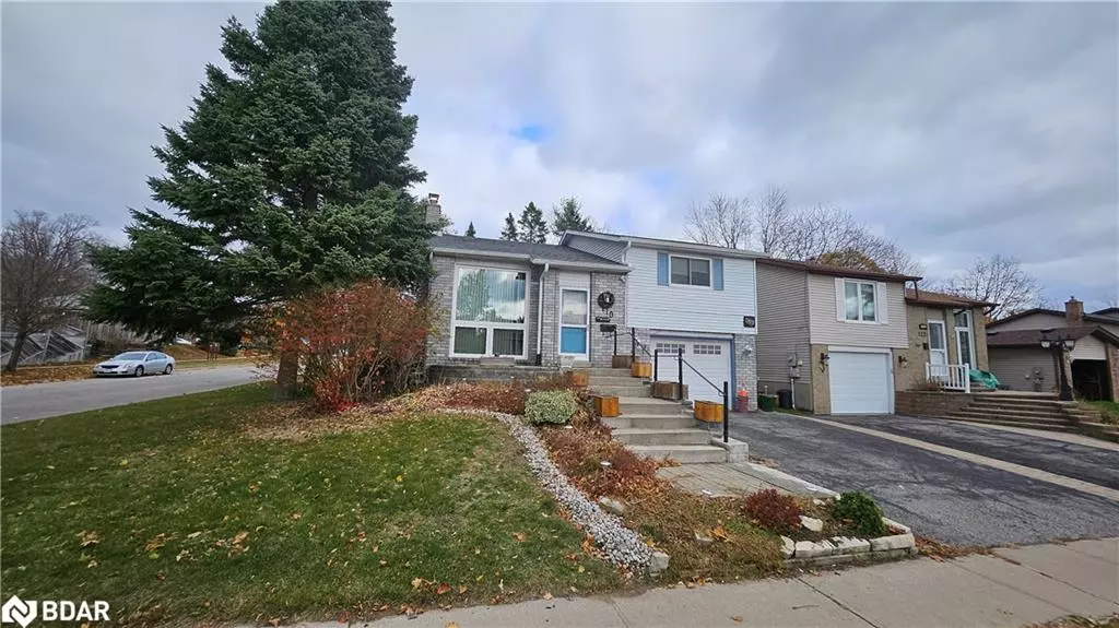 Barrie, ON L4N 6B6,110 Shakespeare Crescent