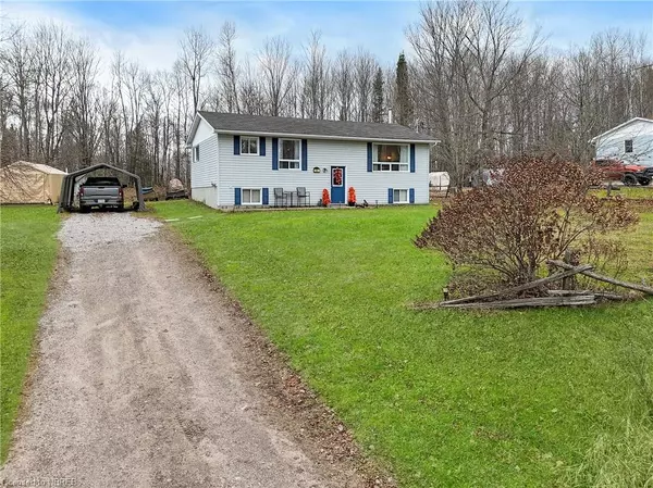 Bonfield, ON P0H 1E0,111 Greenwood Drive