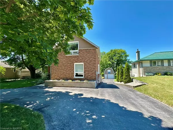 Kincardine, ON N2Z 1G5,1186 Queen Street