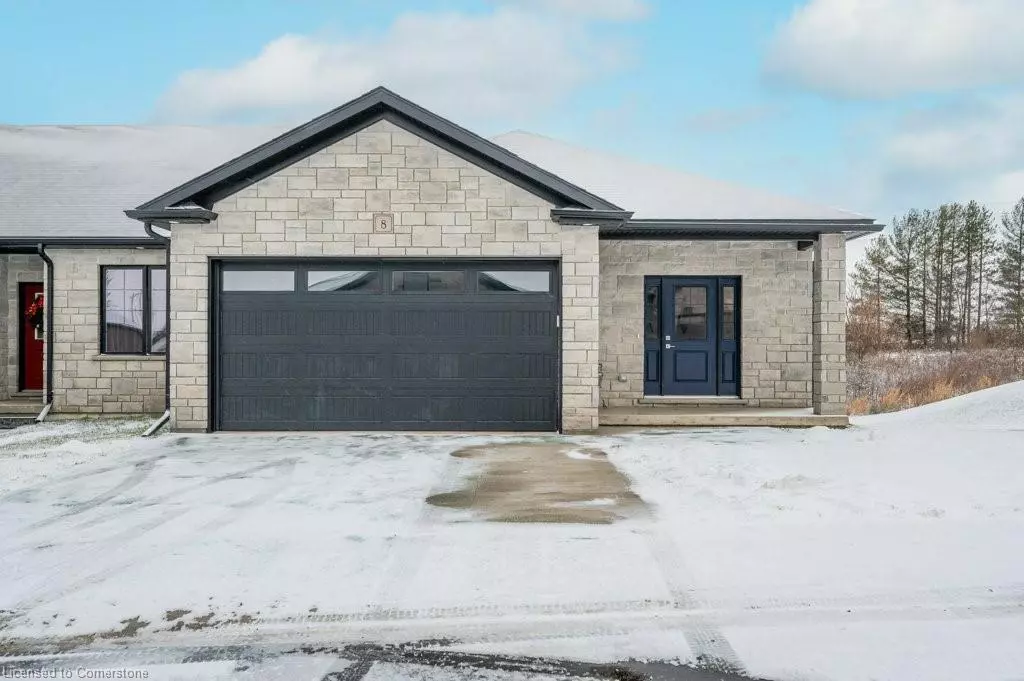 Listowel, ON N4W 0K1,19 Mclaren Avenue N #8