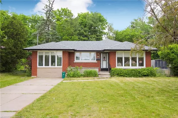 284 Cedar Crescent, Cambridge, ON N1S 1X1