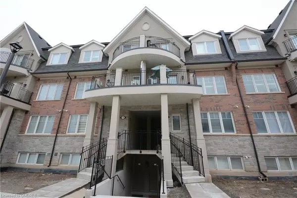 2420 Baronwood Drive #03-03, Oakville, ON L6M 0J8