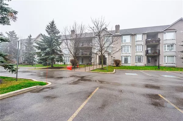 Ancaster, ON L9K 1J8,980 Golf Links Road #107