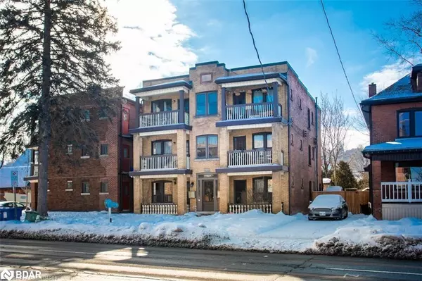 479 Aberdeen Avenue #3, Hamilton, ON L8P 2S5