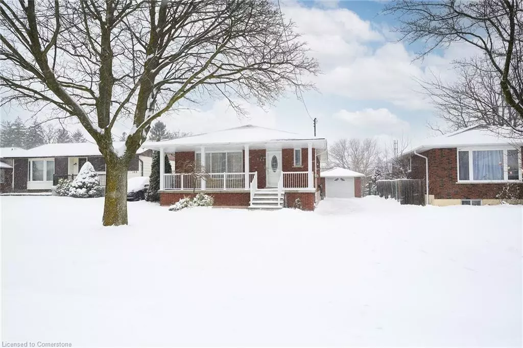 Hamilton, ON L9A 3K1,144 Deschene Avenue