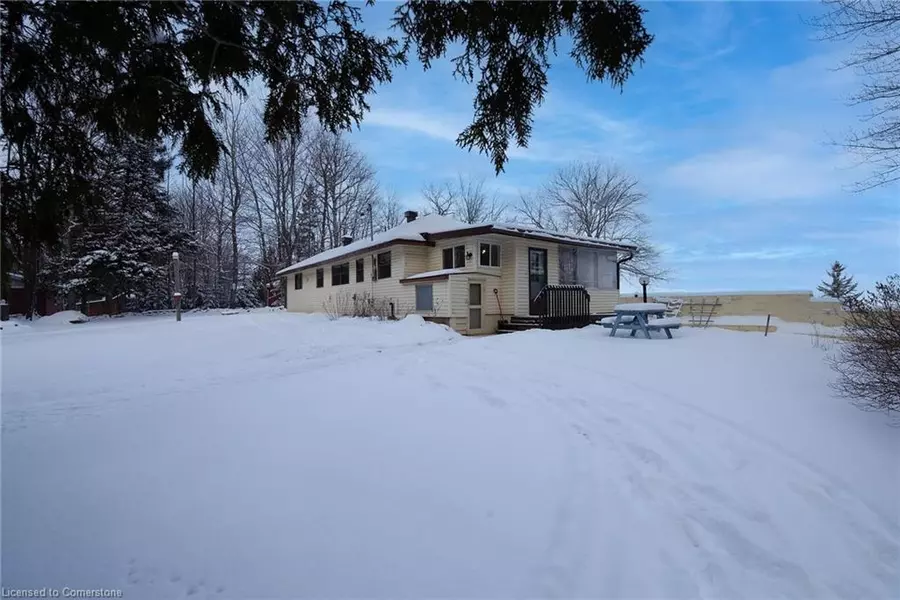 182 Pine Drive, Callander, ON P0H 1H0