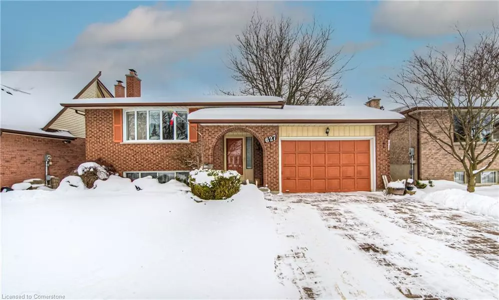 627 Pine Island Crescent, Waterloo, ON N2V 1T3