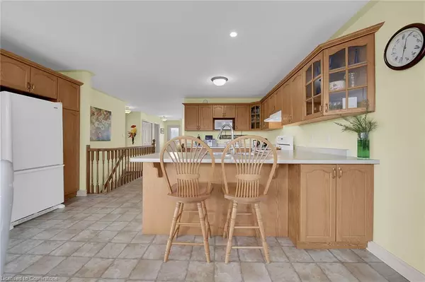 Port Dover, ON N0A 1N4,12 Schneider Drive