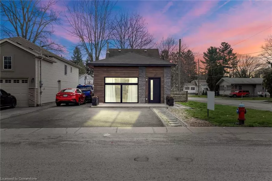 6546 Ash Street, Niagara Falls, ON L2G 2H5