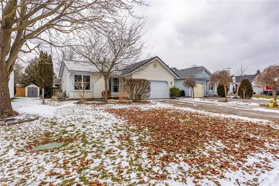 21 Leslie Avenue, Port Dover, ON N0A 1N4