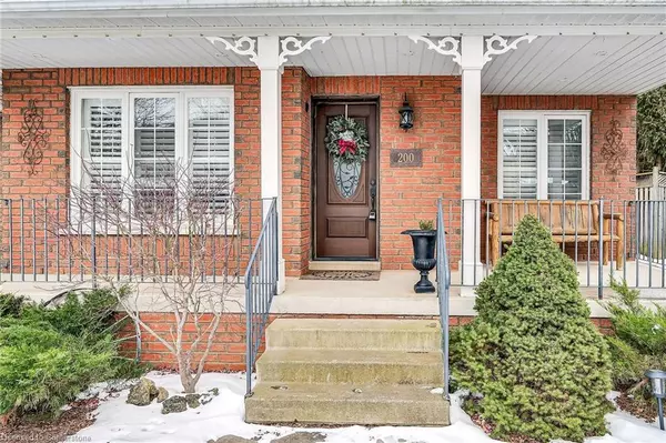 Waterdown, ON L8B 0M9,200 Fellowes Crescent