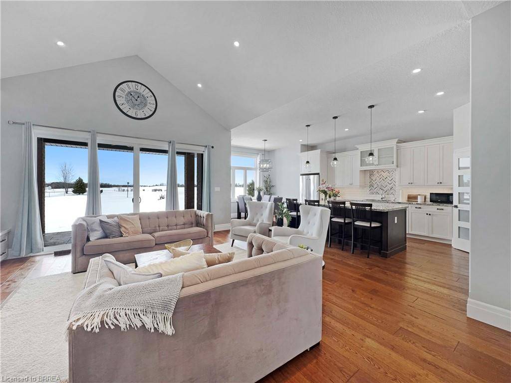 Burford, ON N3T 0N6,98 Mill Street