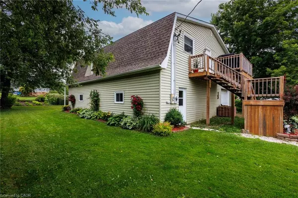 Holstein, ON N0G 2A0,392008 Grey Road 109