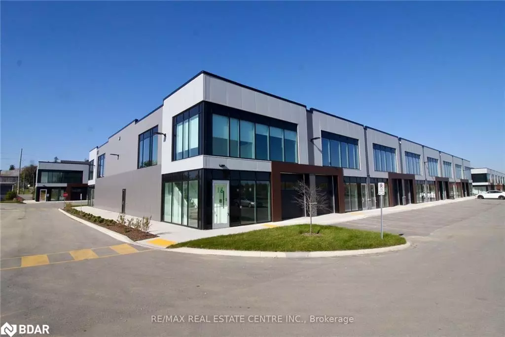 Guelph, ON N1C 0A1,587 Hanlon Creek Boulevard #16