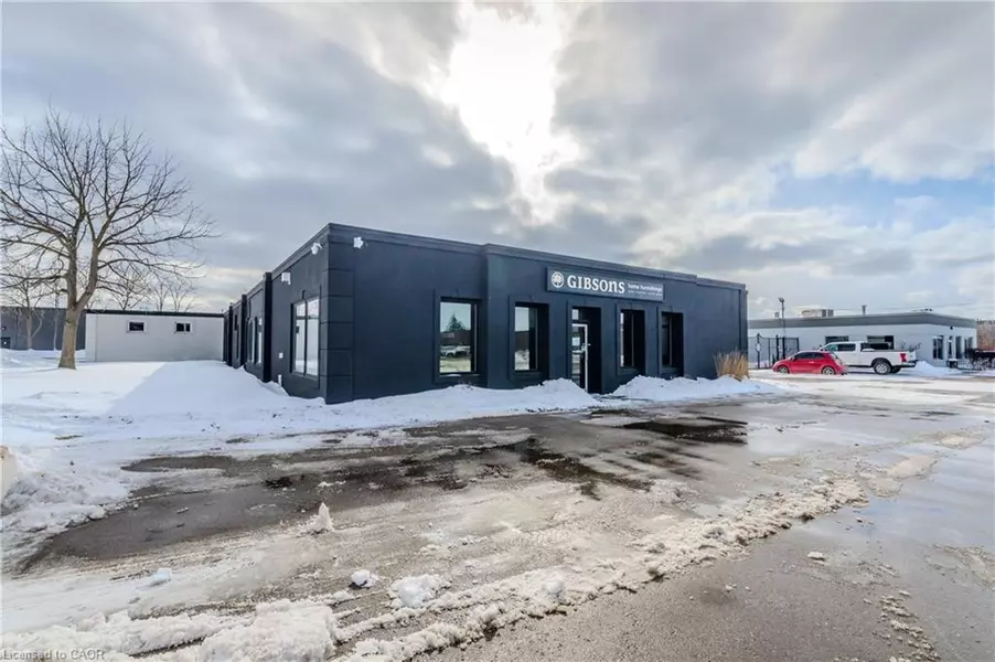 25 Northfield Drive W, Waterloo, ON N2L 4E6