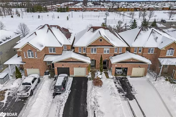 32 Arch Brown Court, Barrie, ON L4M 0C6