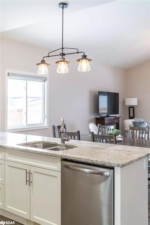 Belleville, ON K8P 0A8,79 Glenview Crescent