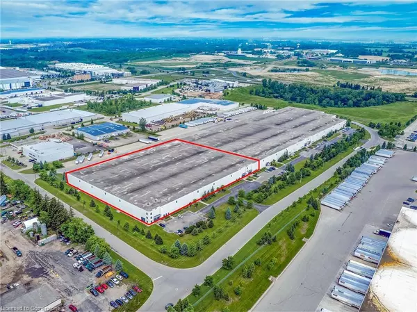 Brantford, ON N3V 1E8,99 Savannah Oaks Drive #1-3