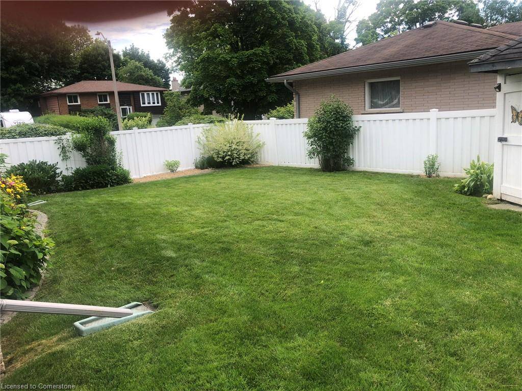 Waterloo, ON N2L 4P5,592 Glendene Crescent