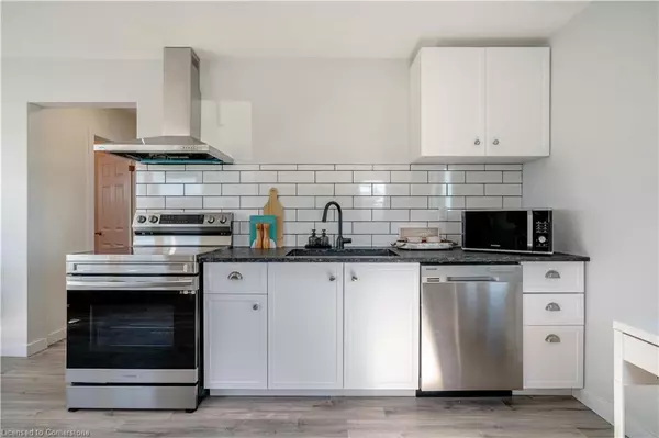 Blenheim, ON N0P 1A0,18082 Erie Shore Drive