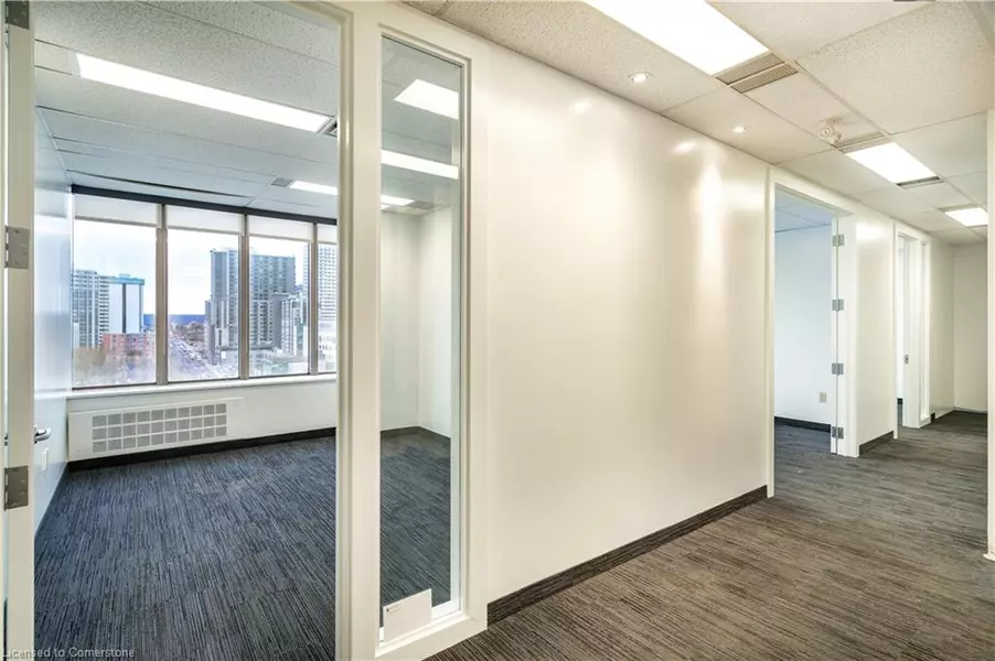 25 Main Street W #1001, Hamilton, ON L8P 1H1