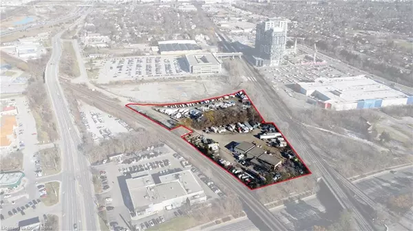 Burlington, ON L7R 3T1,2070, 2078 Queensway Drive