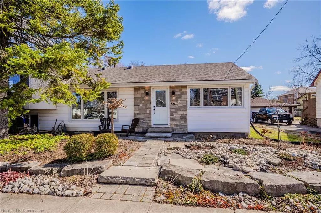 New Hamburg, ON N3A 1W5,23 George Street