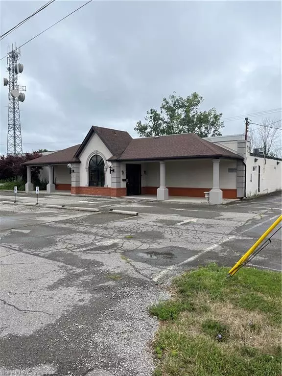 1101 Dipietro Street, Fort Erie, ON L2A 4J4