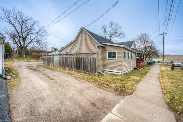 Simcoe, ON N3Y 1Z2,9 Marshall Lane