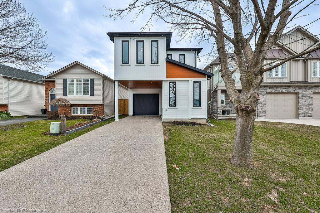 28 Lakeside Drive, St. Catharines, ON L2M 1P4