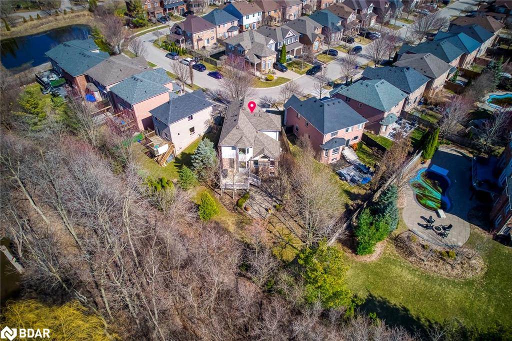 Oakville, ON L6M 4Y3,2493 Falkland Crescent