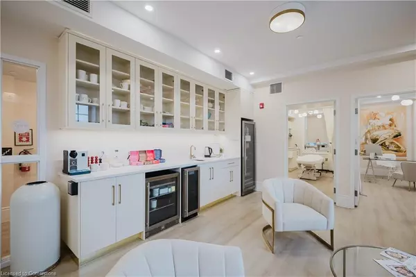 Guelph, ON N1E 4J3,55 Delhi Street