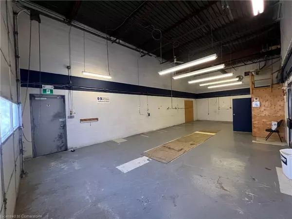 Guelph, ON N1K 1B3,557 Massey Road #1