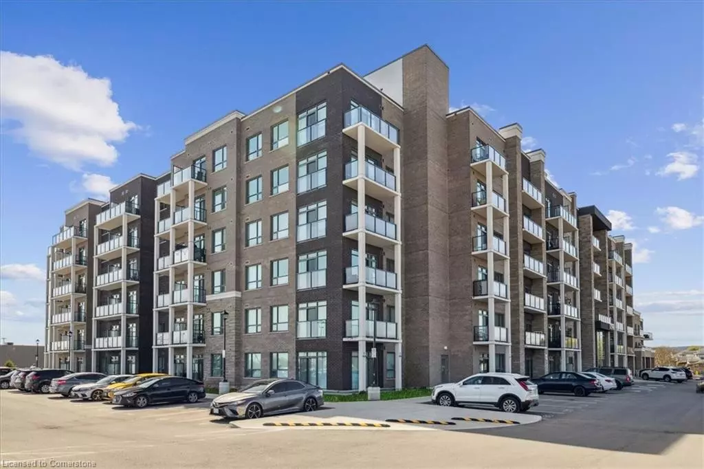 Beamsville, ON L3J 2J3,5055 Greenlane Road #404