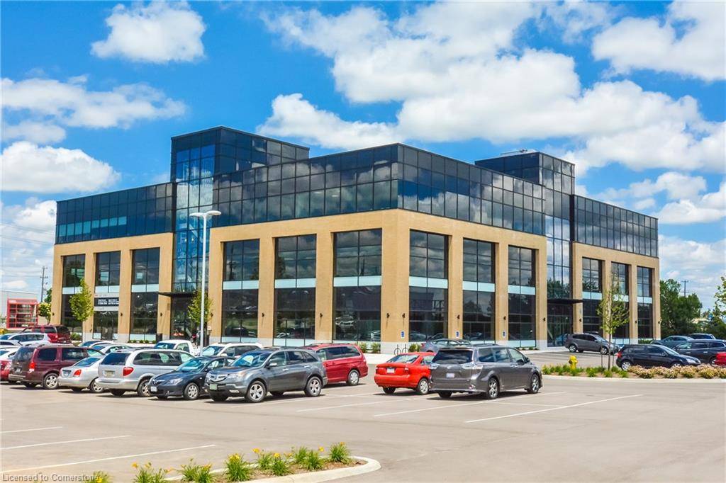 139 Northfield Drive W #204, Waterloo, ON N2L 5A6