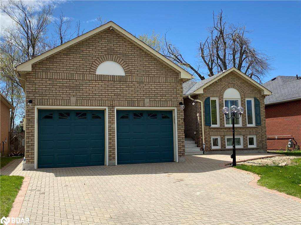 Barrie, ON L4N 7V6,107 Brown Street