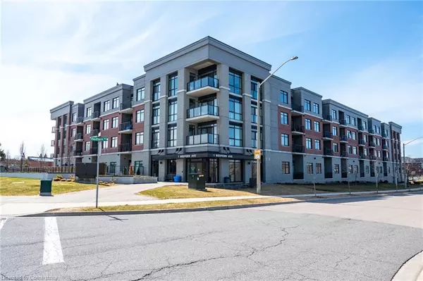 1 Redfern Avenue #441, Hamilton, ON L9C 0E6