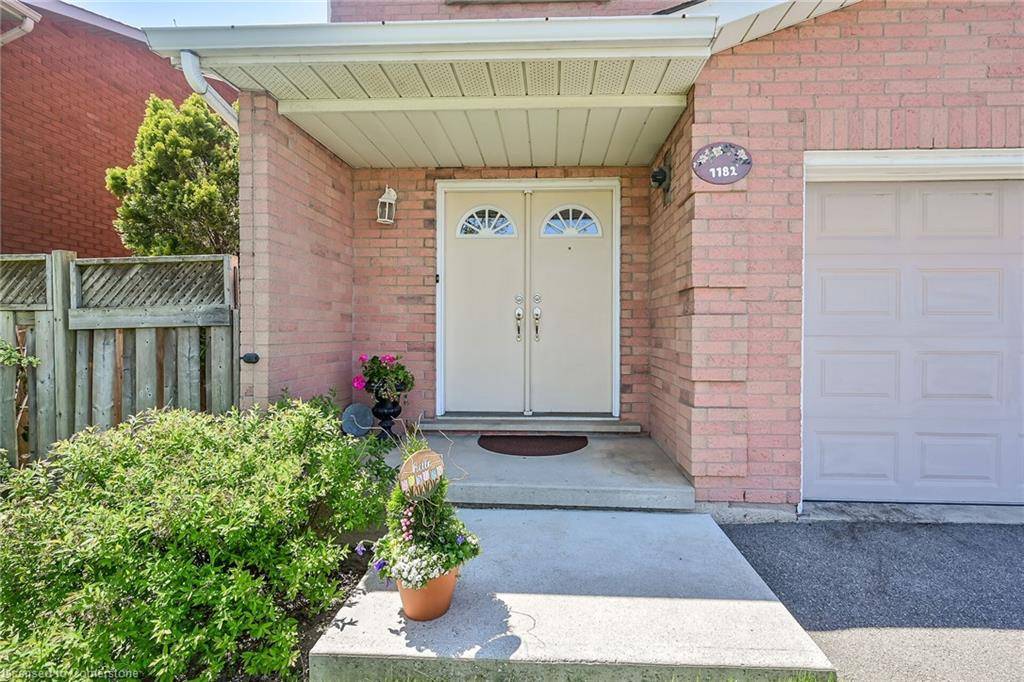 Hamilton, ON L9A 5G2,1182 Upper Wentworth Street