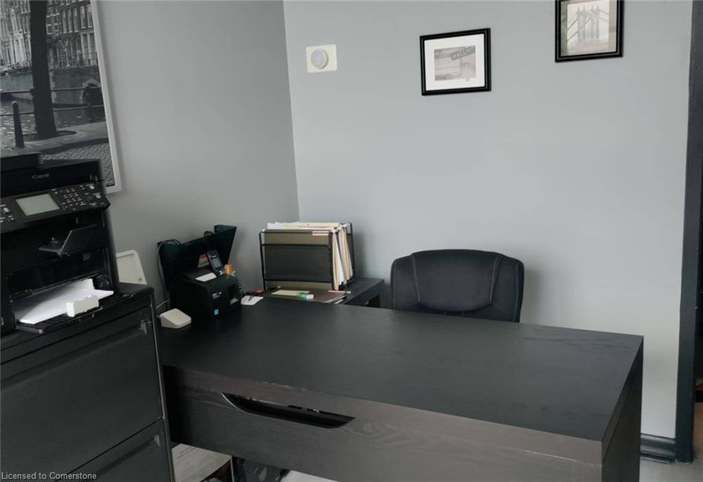 Mississauga, ON L5T 1H8,6033 Shawson Drive #4
