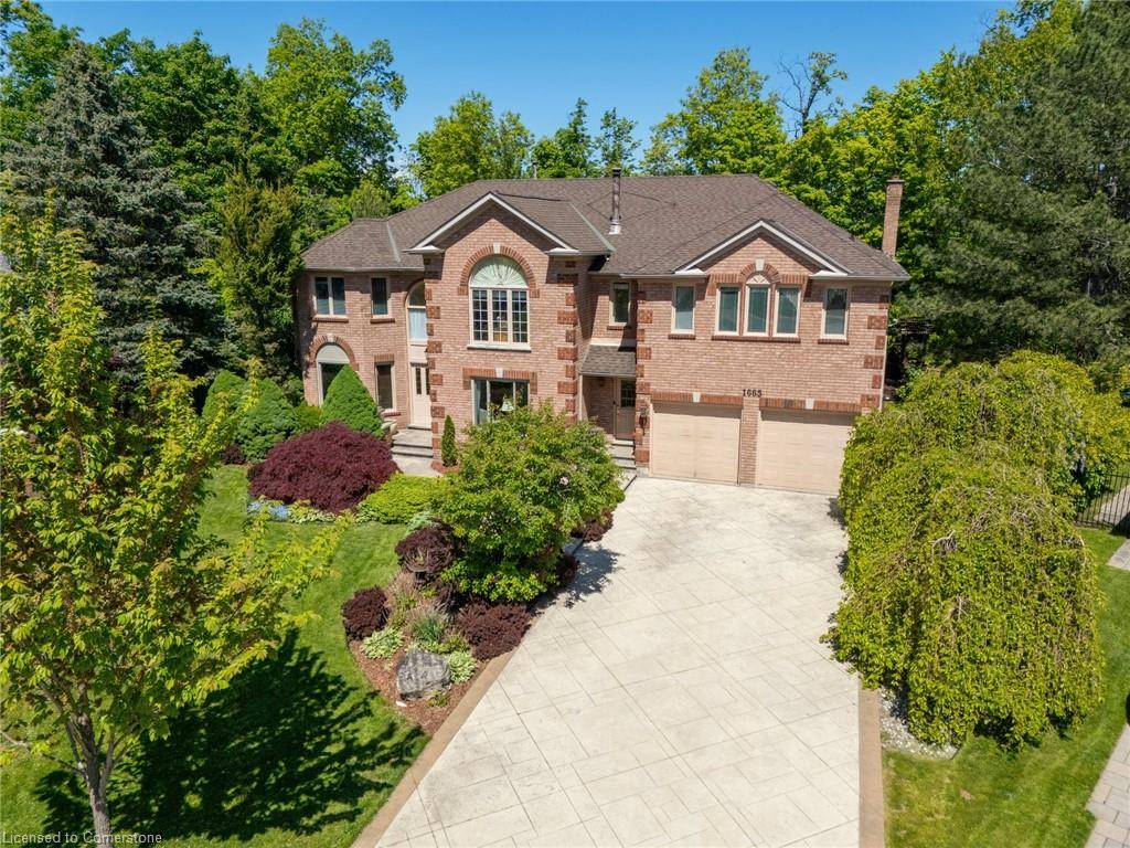 Burlington, ON L7P 4T5,1665 Roundleaf Court